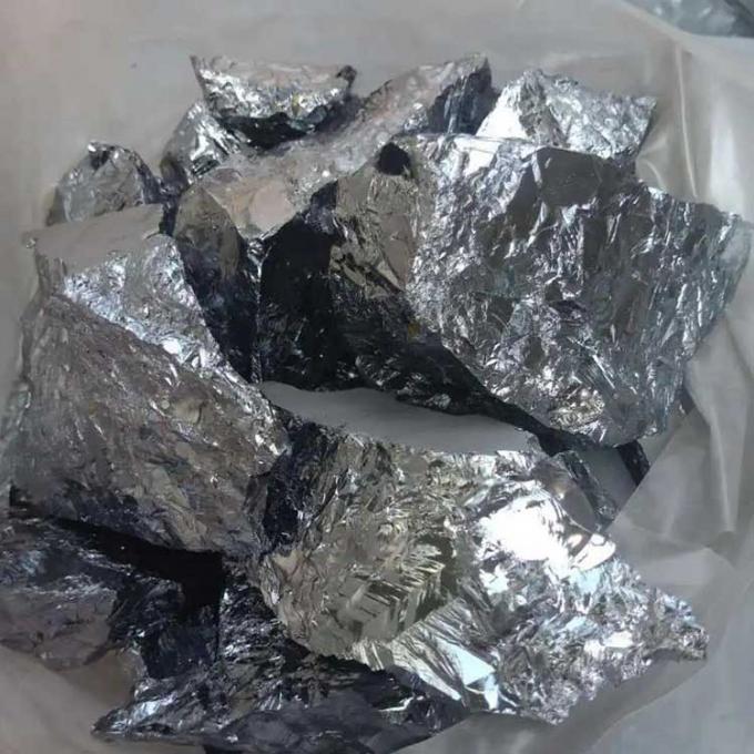 Hoher Reinheitsgrad-Silikon-Metallklumpen ordnen metallisches Silikon 411 für Stahlerzeugung